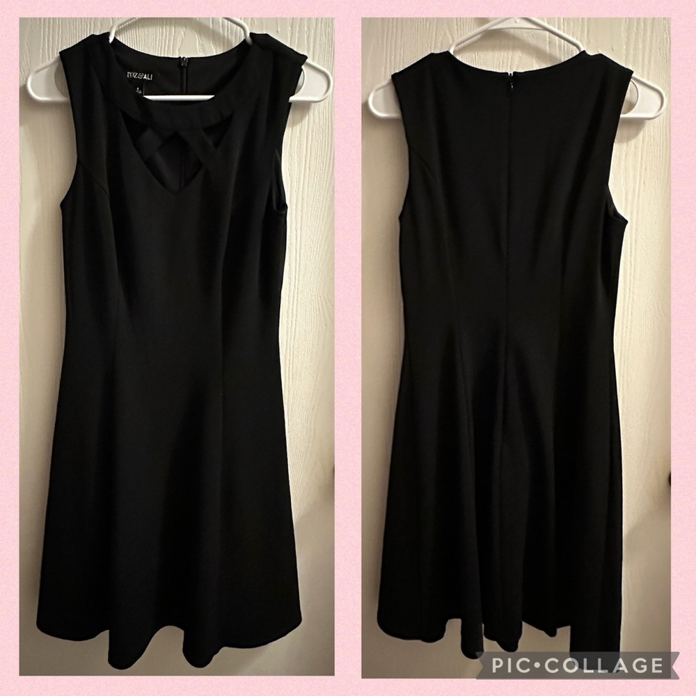 Roz & Ali sleeveless dress